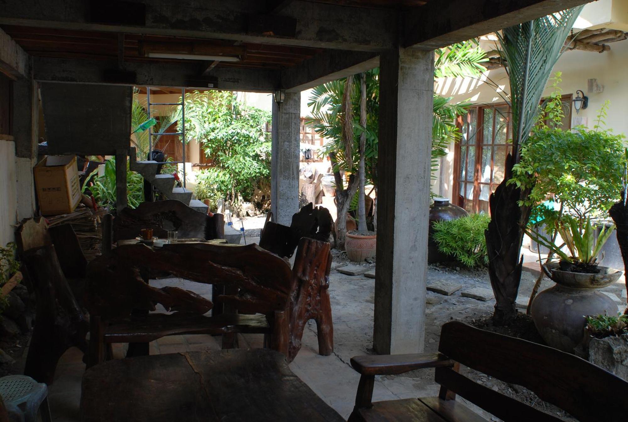 Casa Aviara Resort&Hotel Puerto Galera Exterior foto